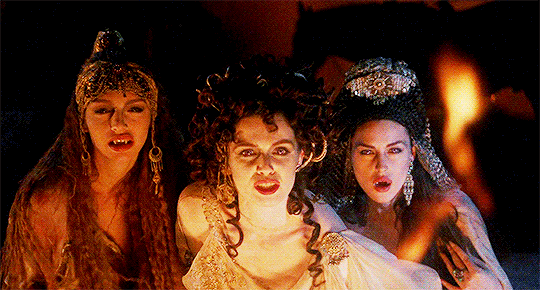 John's Horror Corner: Bram Stoker's Dracula (1992), Francis Ford Coppola's  wonderfully ambitious romantic horror-fantasy about a vampire with a broken  heart. | Movies, Films & Flix